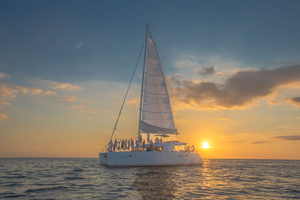 Sunset Trip Seascape Yacht Lipe เรือยอร์ช หลีเป๊ะ