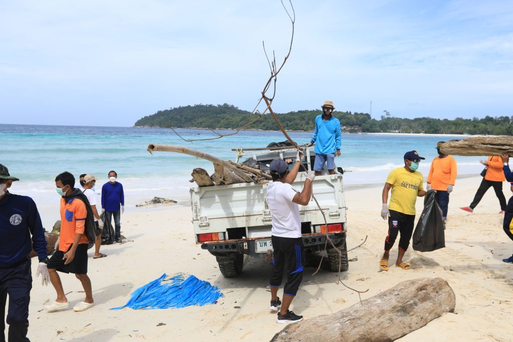 Koh Lipe Garbage Collection