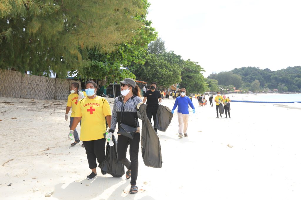 Koh Lipe Garbage Collection