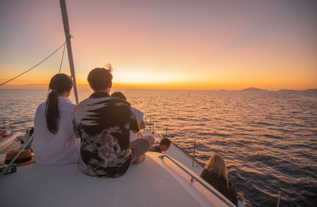 Sunset Trip Seascape Yacht Lipe เรือยอร์ช หลีเป๊ะ