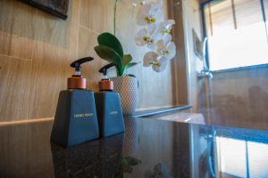 ห้องแฟมิลี่สวีท วิวแบบพาโนรามา อนัญญา หลีเป๊ะ