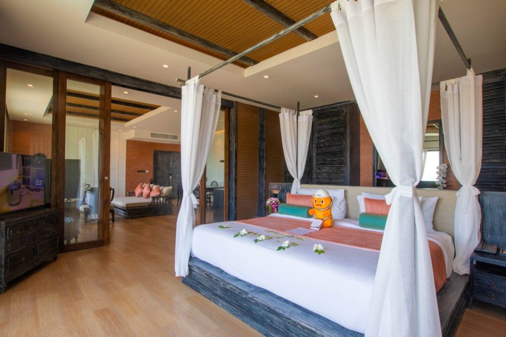 Royal Suite Sea View 11