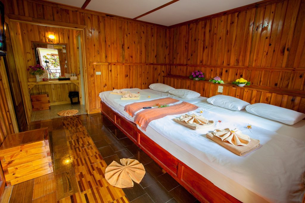 บันดาหยา วิลล่า (Bundhaya Villas)