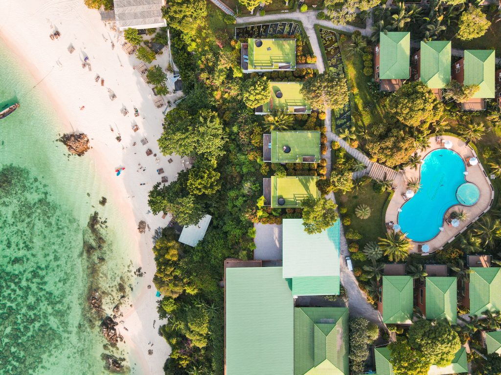 เมาน์เทน รีสอร์ท (Mountain Resort)