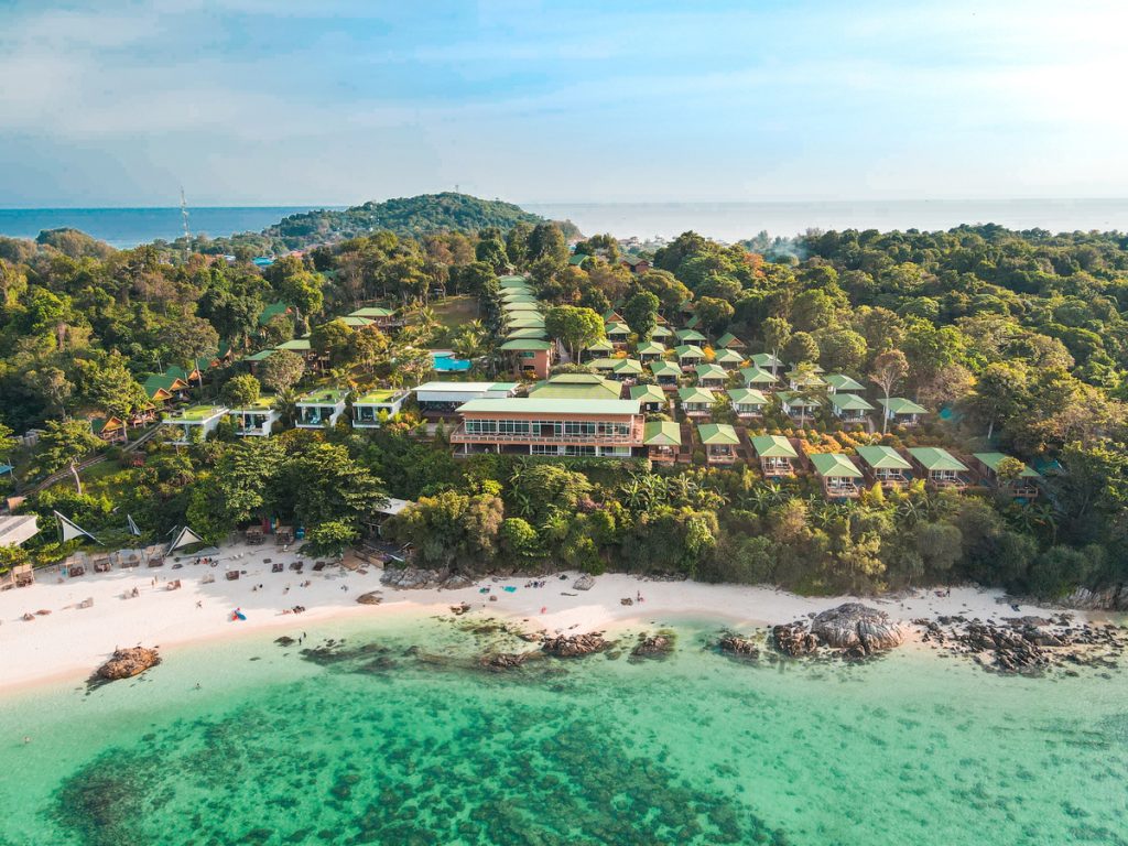 เมาน์เทน รีสอร์ท (Mountain Resort)